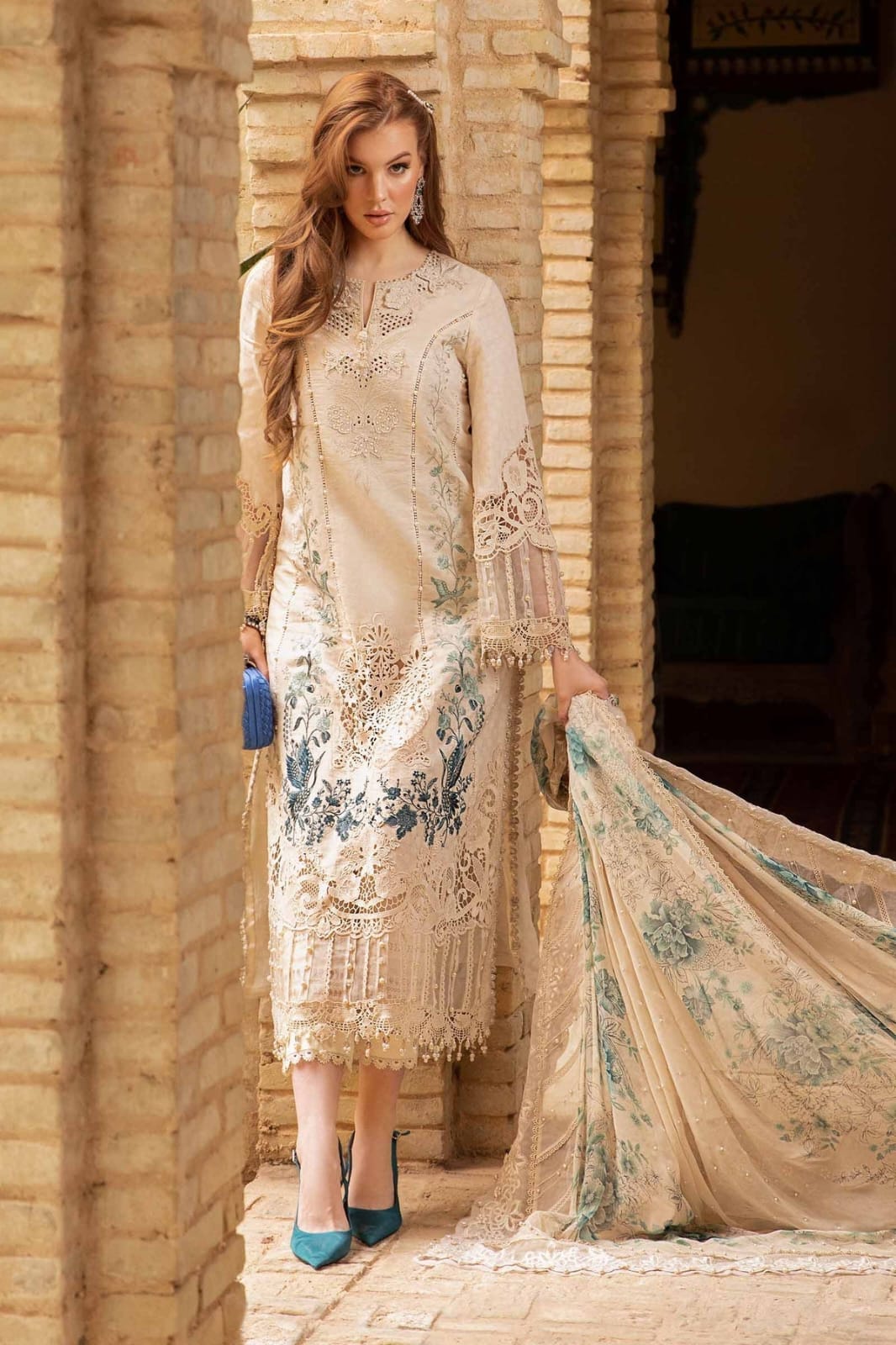 Embroidered Dhanak 3-Piece Suit with Embroidered Shawl - D-070