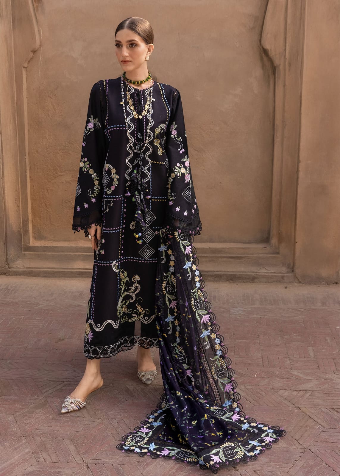 Embroidered Dhanak 3-Piece Suit with Embroidered Shawl - D-103