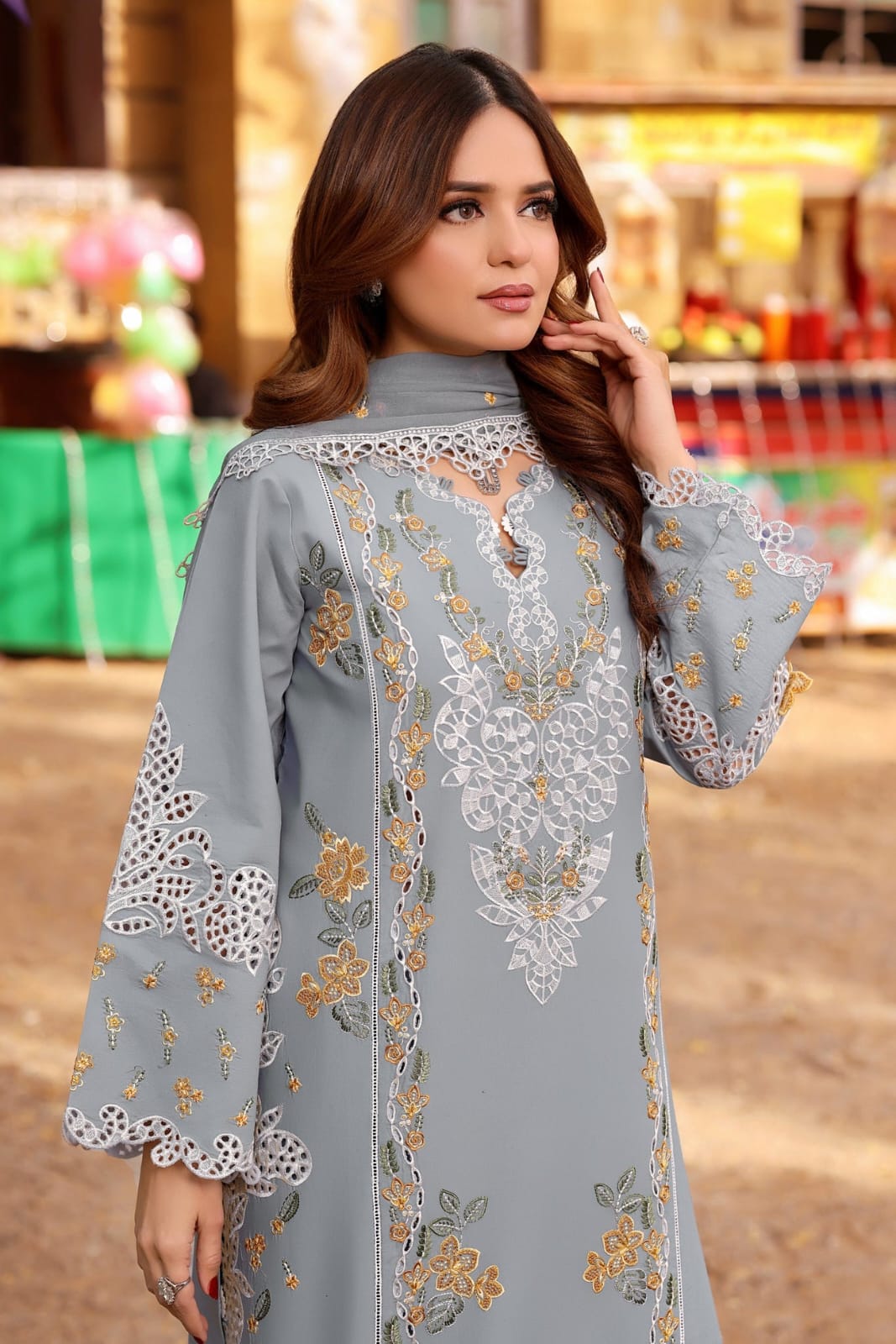 Embroidered Dhanak 3-Piece Suit with Embroidered Shawl - D-071