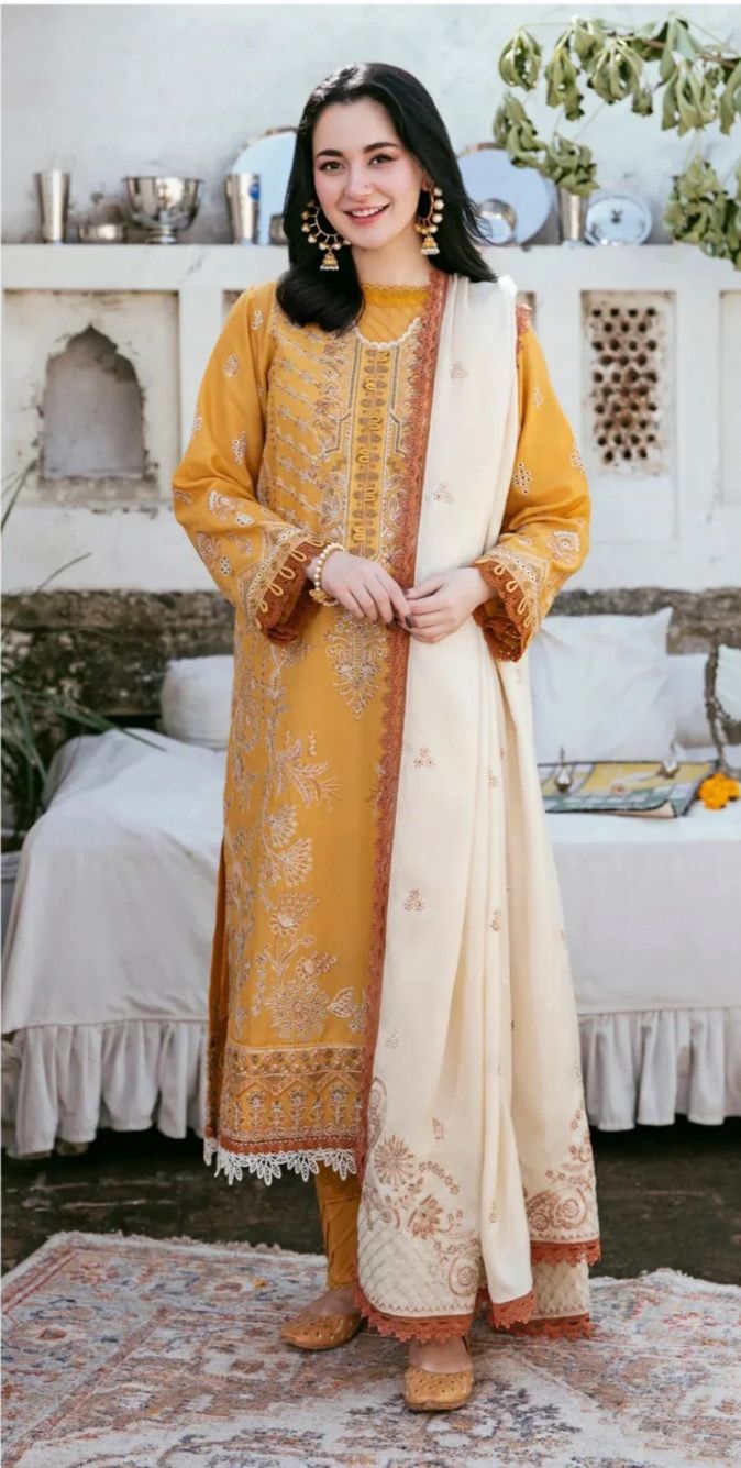 Embroidered Dhanak 3-Piece Suit with Embroidered Shawl - D-028
