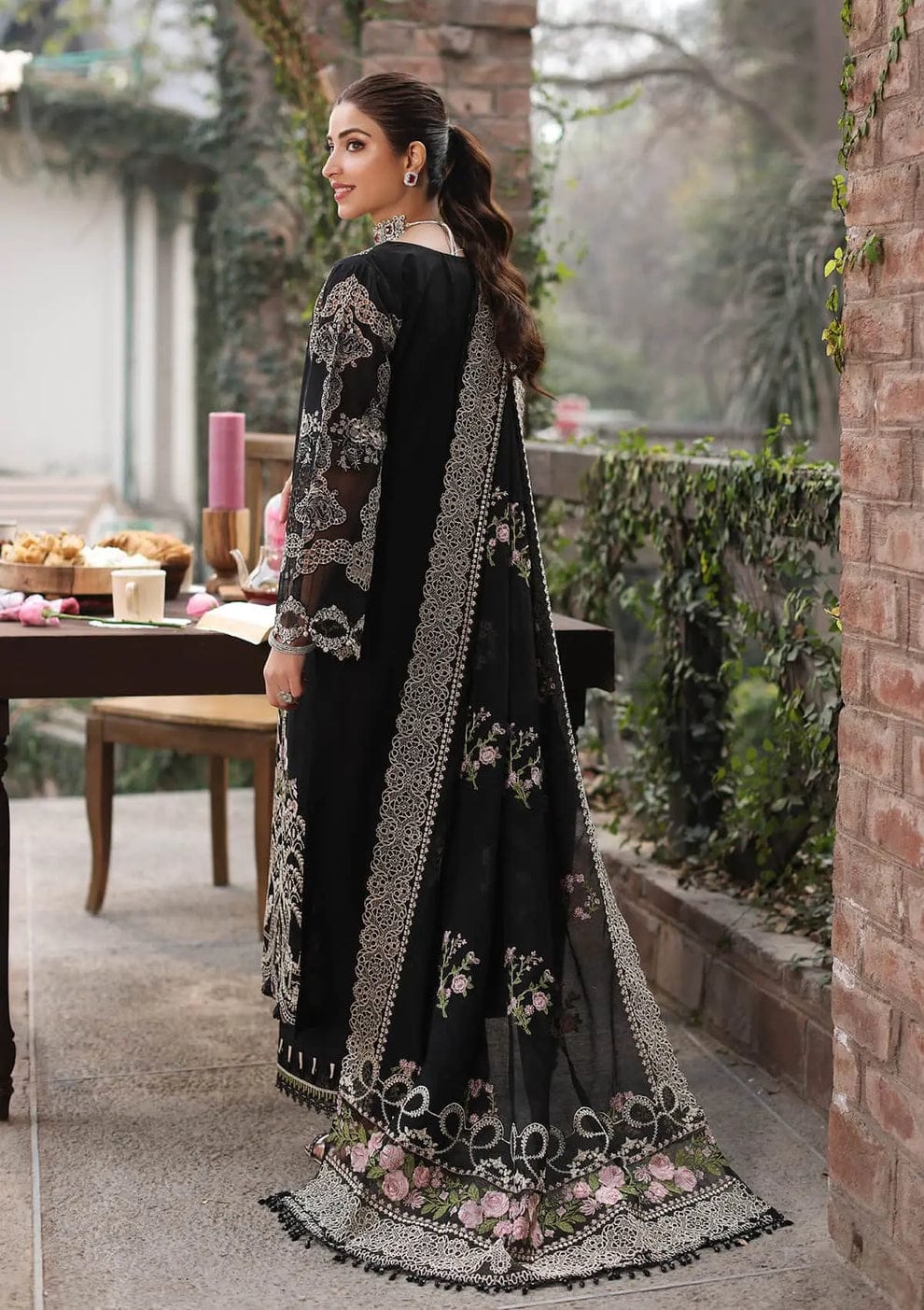 Embroidered Dhanak 3-Piece with Chiffon Dupatta – BL-031