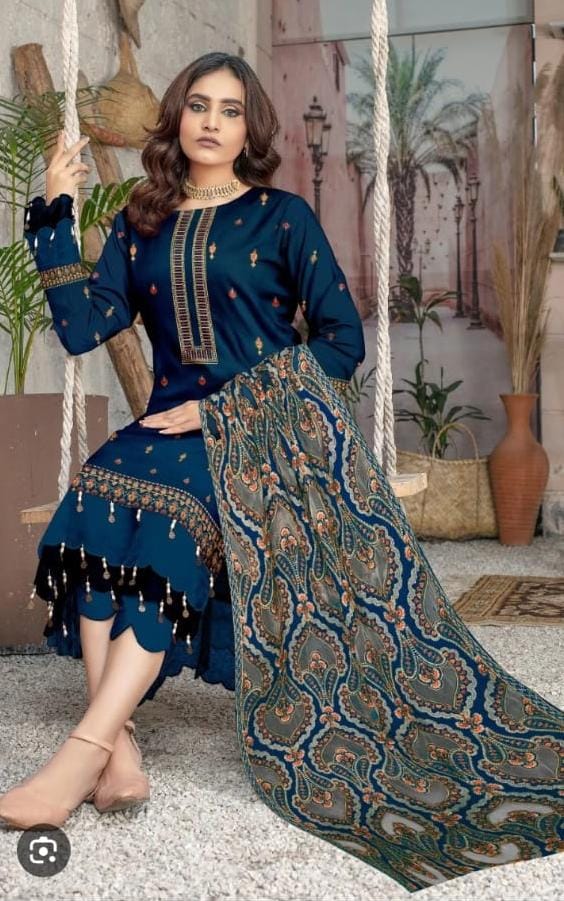 Embroidered Dhanak 3-Piece Suit with Embroidered Net Shawl - D-025