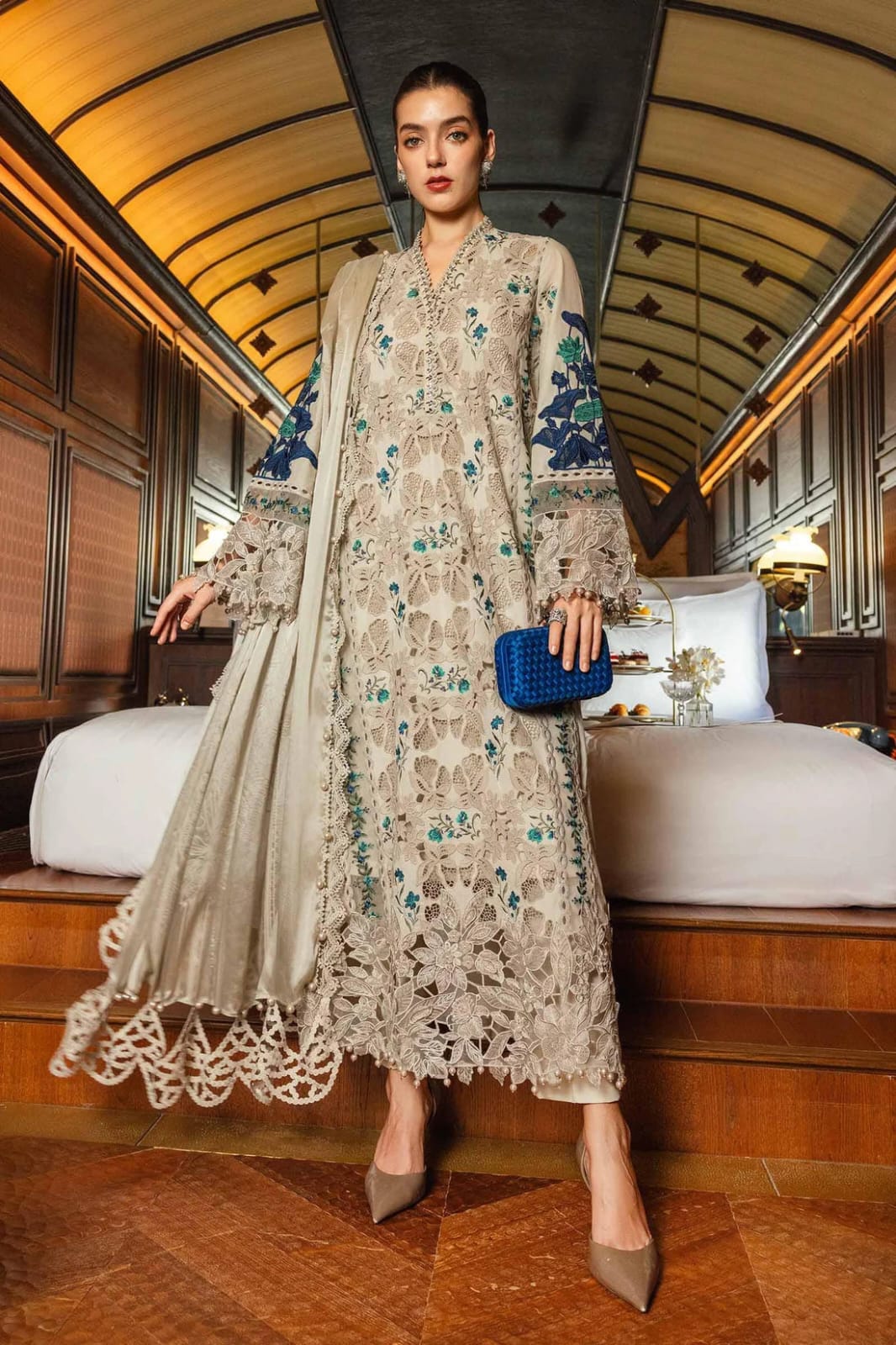 Embroidered Dhanak 3-Piece Suit with Embroidered Shawl - D-077
