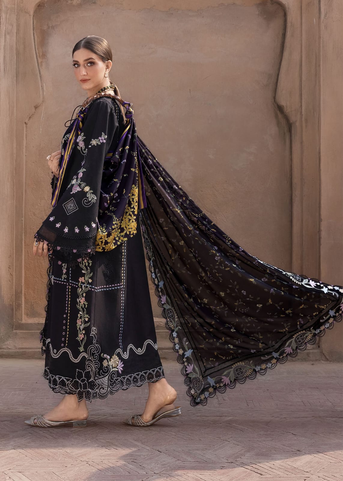 Embroidered Dhanak 3-Piece Suit with Embroidered Shawl - D-103