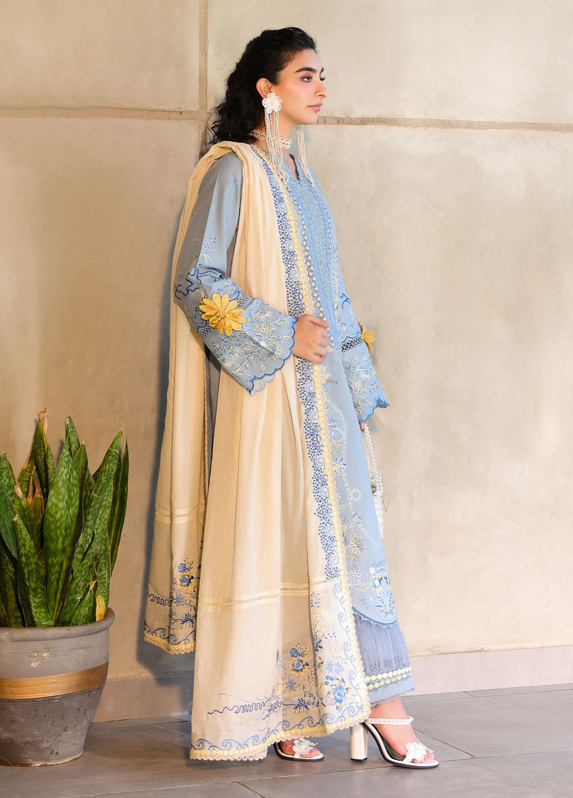 Embroidered Dhanak 3-Piece Suit with Embroidered Shawl - D-108