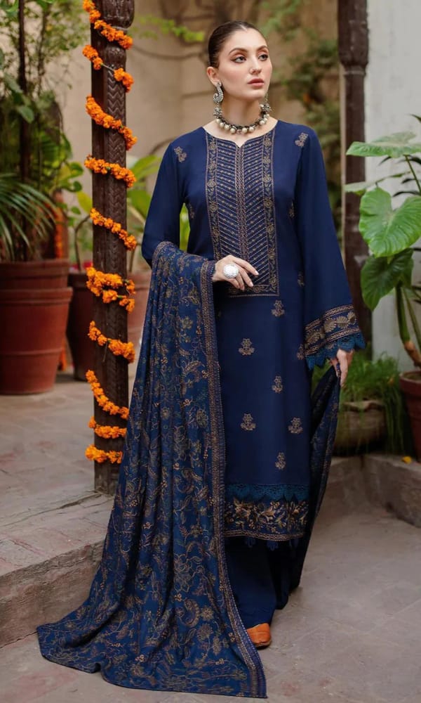 Embroidered Dhanak 3-Piece Suit with Embroidered Shawl - D-083