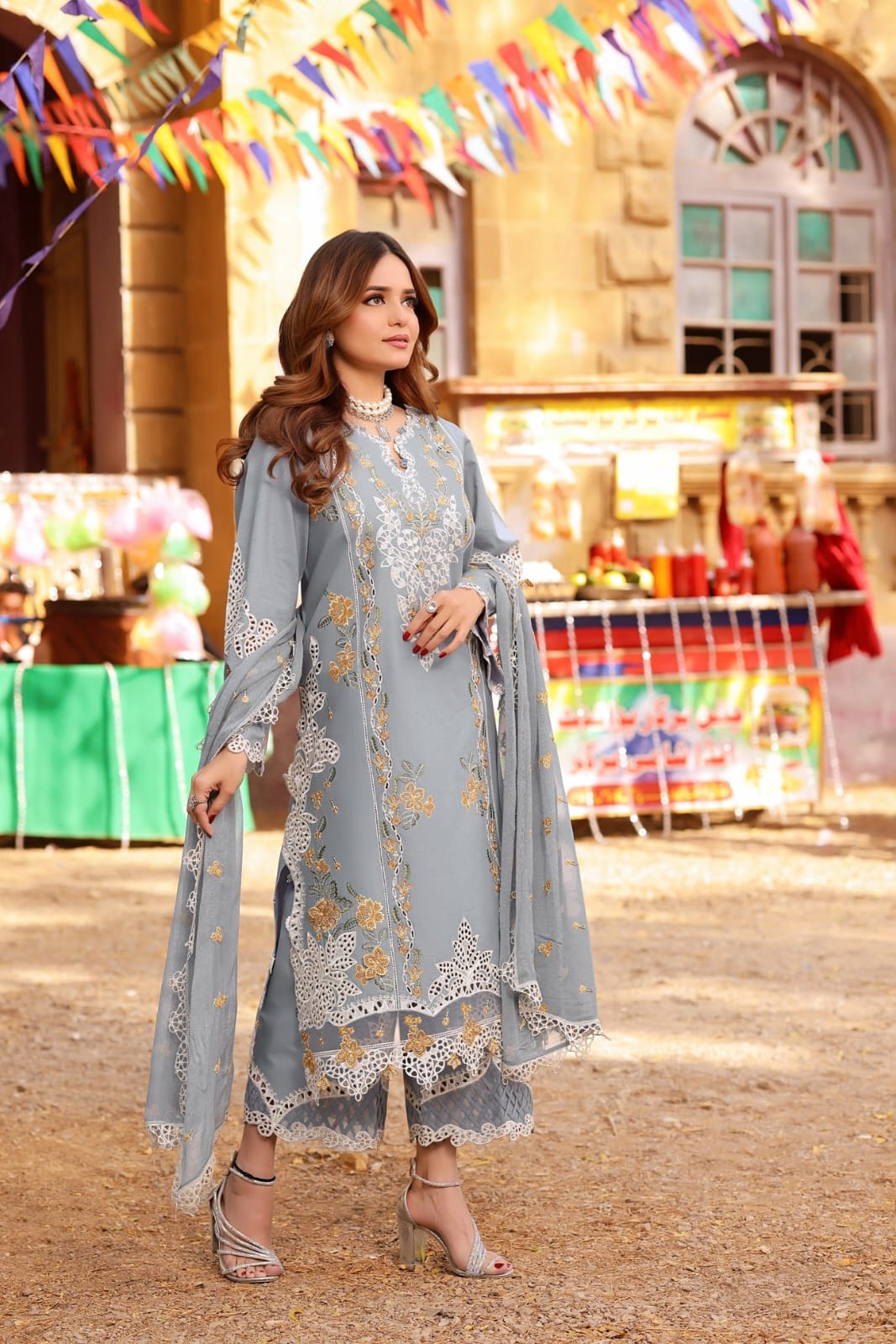 Embroidered Dhanak 3-Piece Suit with Embroidered Shawl - D-071
